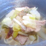 豚もも肉と葱と白菜と大根と鰹出汁のスープグリル